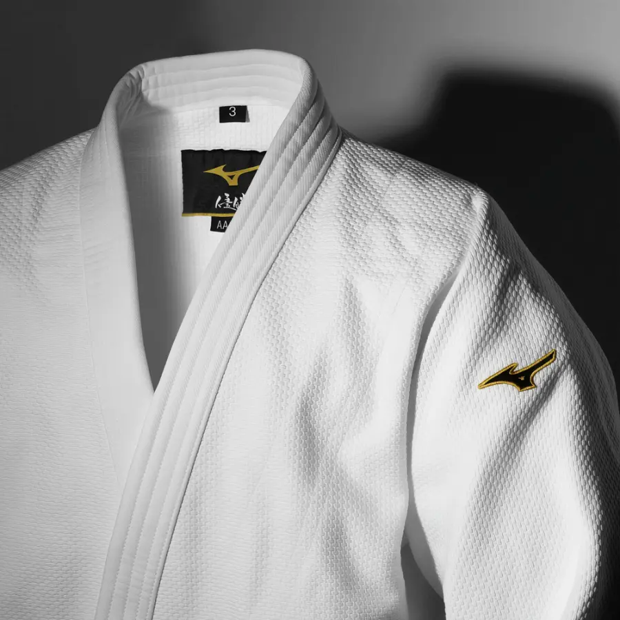 Mizuno Кимоно Mizuno Yusho 2nd model Japan IJF — APPROVED, белое — фото 2